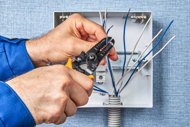 Emergency Electrical Repair Services in Mayflower Village, CA